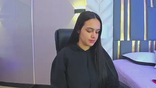 ChloeHarper  online show from 9, 5, 2026