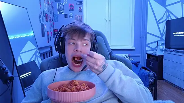 DENIS HERE online show from 3, 3, 2025