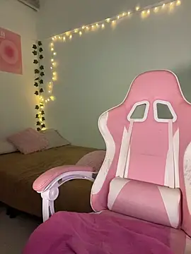 violet-333 online show from 13, 2, 2026