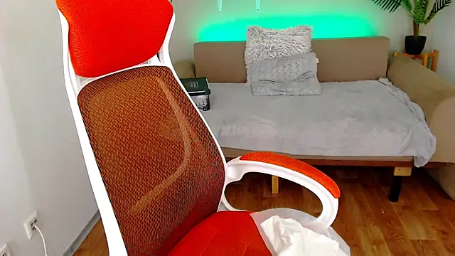 Snapshot of RedHeadBridget chatting on 30, 1, 2025 RedHeadBridget online show from 30, 1, 2025