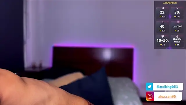 Snapshot of AxelKing1326 chatting on 13, 10, 2025 AxelKing1326 online show from 13, 10, 2025