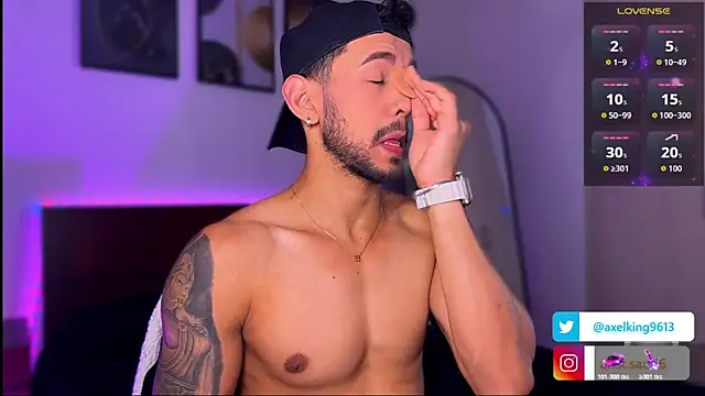 Snapshot of AxelKing1326 chatting on 8, 11, 2025 AxelKing1326 online show from 8, 11, 2025