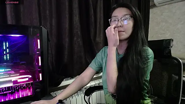 Snapshot of Brightssmiles chatting on 13, 2, 2025 Brightssmiles online show from 13, 2, 2025