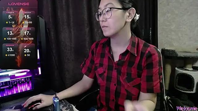 Snapshot of Brightssmiles chatting on 10, 3, 2025 Brightssmiles online show from 10, 3, 2025