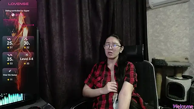 Snapshot of Brightssmiles chatting on 10, 3, 2025 Brightssmiles online show from 10, 3, 2025