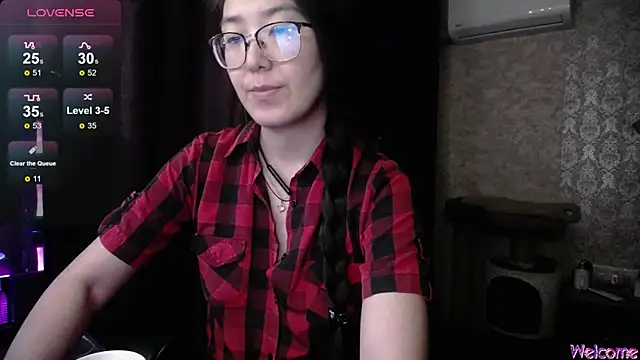 Snapshot of Brightssmiles chatting on 16, 9, 2025 Brightssmiles online show from 16, 9, 2025