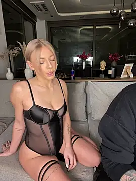 SexOnMyLvL online show from 17, 1, 2025