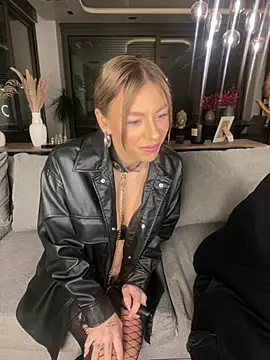 SexOnMyLvL online show from 11, 2, 2025