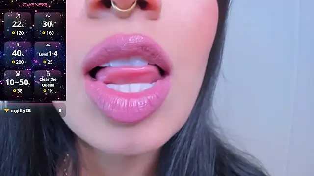 dominique21  online show from 7, 12, 2024