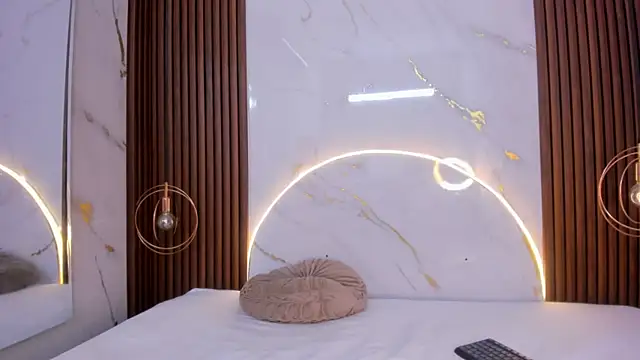 Snapshot of danisaenz_ chatting on 23, 1, 2025 danisaenz online show from 23, 1, 2025