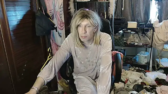 Ombeline1 online show from 21, 11, 2025