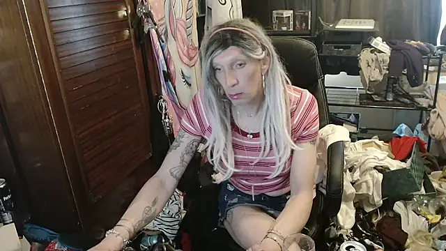 Ombeline1 online show from 3, 5, 2026
