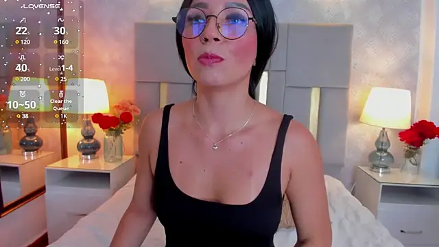 Snapshot of Camilaa_Sanchez_ chatting on 28, 2, 2025 Camilaa Sanchez  online show from 28, 2, 2025