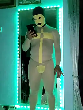 Snapshot of zentaishow chatting on 14, 3, 2026 zentaishow online show from 14, 3, 2026