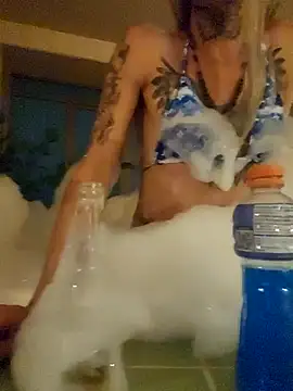 Snapshot of mariana_preciado chatting on 6, 12, 2024 mariana preciado online show from 6, 12, 2024