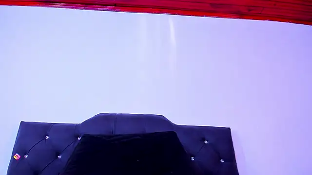 Snapshot of mariana_preciado chatting on 4, 2, 2025 mariana preciado online show from 4, 2, 2025