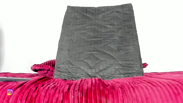 Snapshot of mariana_preciado chatting on 20, 2, 2025 mariana preciado online show from 20, 2, 2025