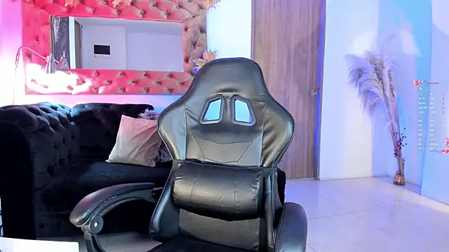 AmelyaMann online show from 23, 6, 2026