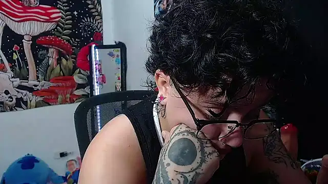 isabeautyx19 online show from 25, 6, 2026