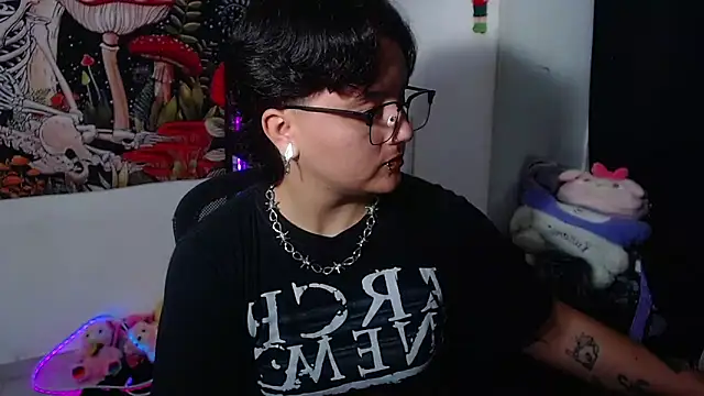 isabeautyx19 online show from 30, 6, 2026