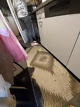 mia69x online show from 7, 10, 2025