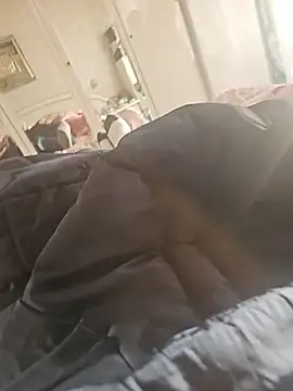 mia69x online show from 6, 11, 2025