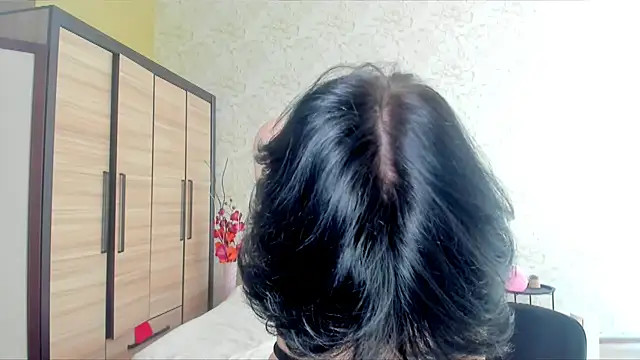 JulisSweet online show from 10, 3, 2025