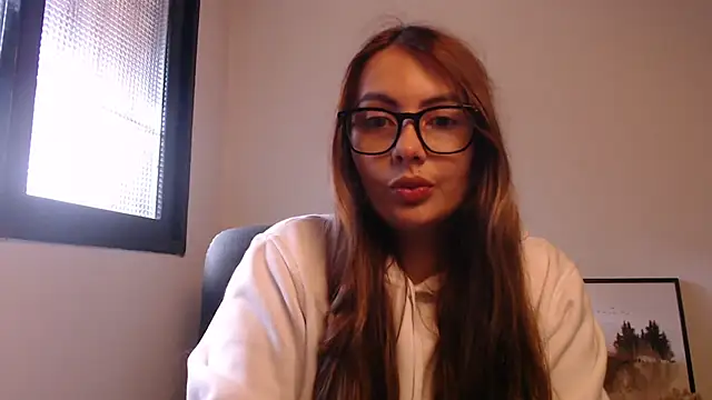 lalawhitte online show from 23, 4, 2026