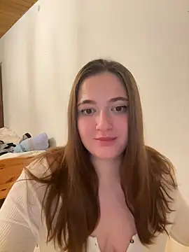 Snapshot of Kamilla_Loop chatting on 12, 1, 2025 Kamilla Loop online show from 12, 1, 2025