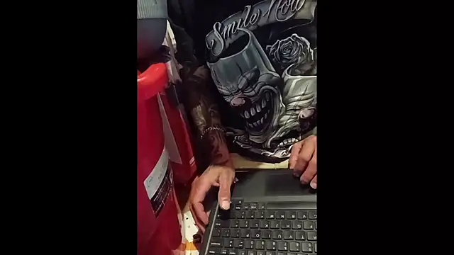 Snapshot of Babyboyy803 chatting on 2, 4, 2026 Babyboyy803 online show from 2, 4, 2026