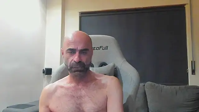 Snapshot of Bicopflirt chatting on 26, 10, 2025 Bicopflirt online show from 26, 10, 2025