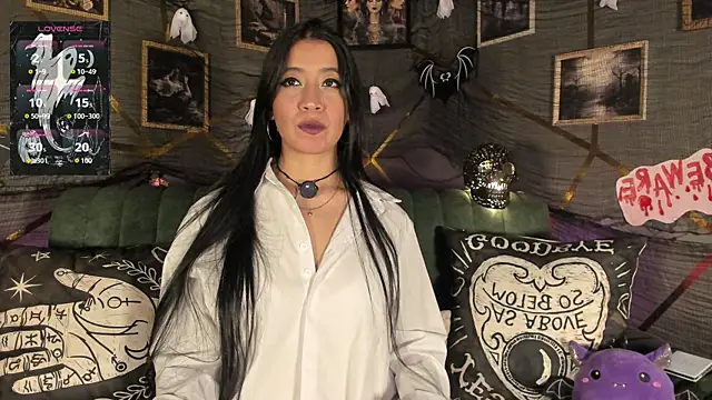 Bellax99  online show from 24, 10, 2025