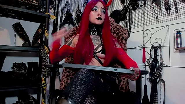 Snapshot of Agatha_BDSM chatting on 11, 12, 2024 Agatha BDSM online show from 11, 12, 2024