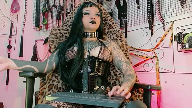 Agatha BDSM online show from 30, 4, 2026