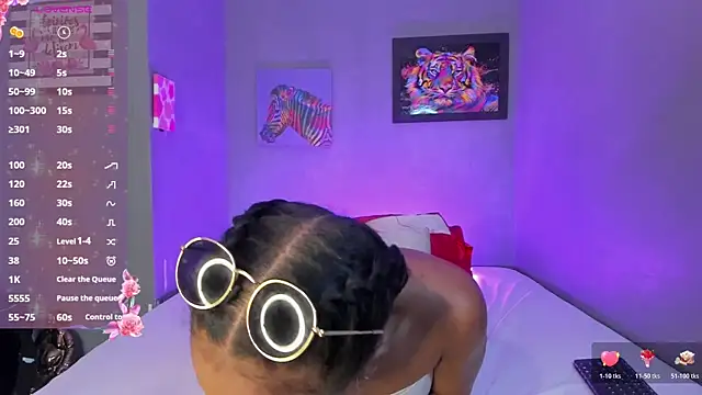 EmmaSmith06 online show from 22, 10, 2025