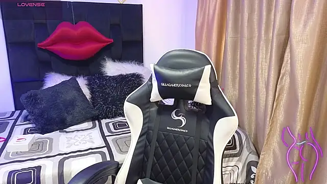 Majuu   online show from 3, 12, 2025