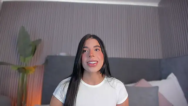 emelie 89 online show from 9, 5, 2026