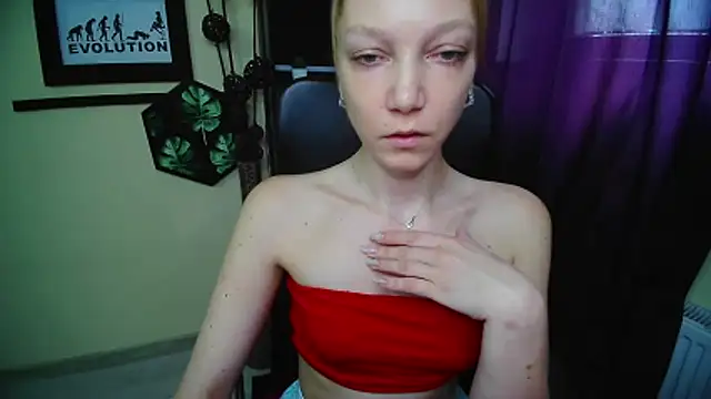 Snapshot of EmillyPlay chatting on 15, 5, 2026 EmillyPlay online show from 15, 5, 2026
