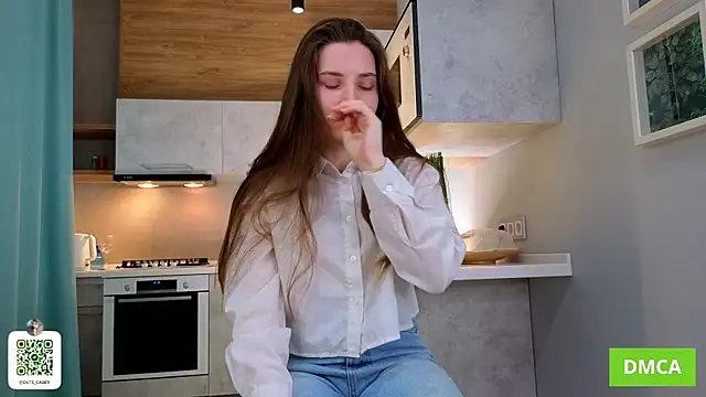 Snapshot of DonnaBurkee chatting on 23, 10, 2025 DonnaBurkee online show from 23, 10, 2025