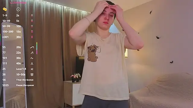 Snapshot of DonnaBurkee chatting on 28, 11, 2025 DonnaBurkee online show from 28, 11, 2025