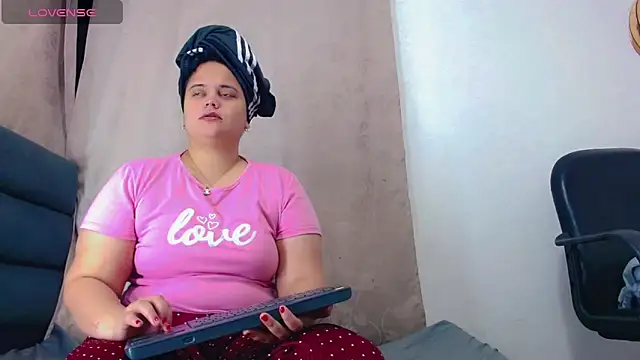 brunnette hot online show from 7, 1, 2026