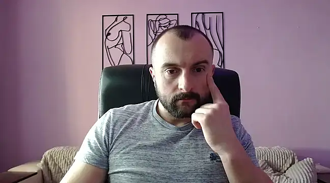 brindlefly6969 online show from 24, 2, 2025