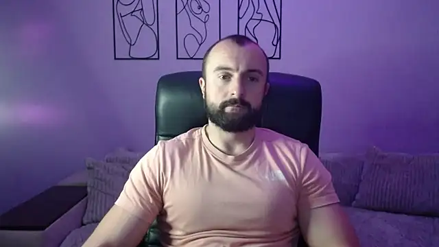 brindlefly6969 online show from 20, 10, 2025