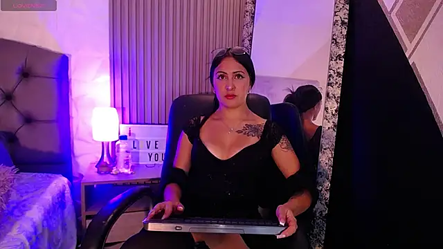 Snapshot of isabella_smith_ chatting on 30, 1, 2025 isabella smith  online show from 30, 1, 2025