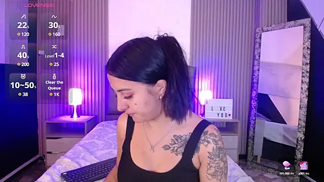 Snapshot of isabella_smith_ chatting on 22, 3, 2025 isabella smith  online show from 22, 3, 2025