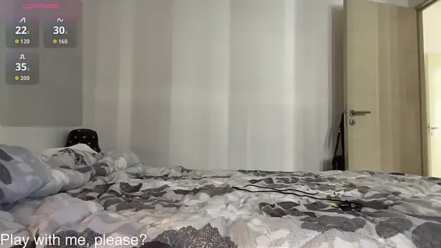 Your Hand In mine online show from 27, 9, 2025