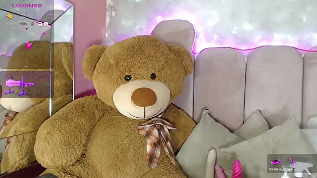 Snapshot of puca_ebony chatting on 11, 2, 2025 puca ebony online show from 11, 2, 2025