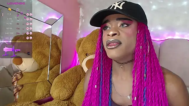 Snapshot of puca_ebony chatting on 15, 2, 2025 puca ebony online show from 15, 2, 2025