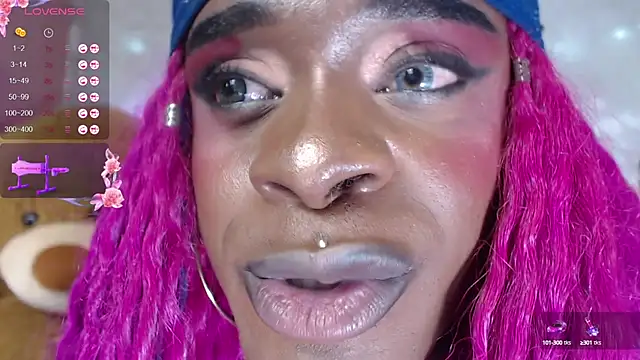 Snapshot of puca_ebony chatting on 7, 3, 2025 puca ebony online show from 7, 3, 2025