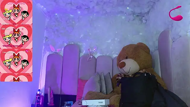 Snapshot of puca_ebony chatting on 19, 9, 2025 puca ebony online show from 19, 9, 2025